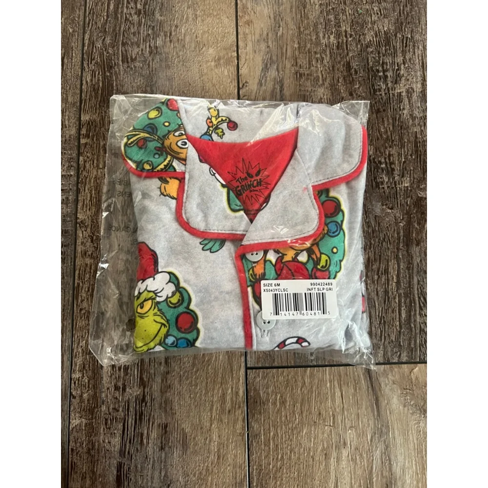NEW Pajama Set Gray Red Grinch Christmas